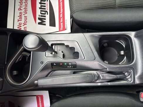 Used 2018 Toyota RAV4 LE image 25