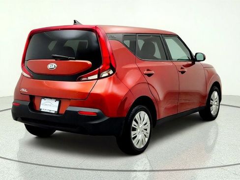 Used 2021 Kia Soul LX FWD image 5