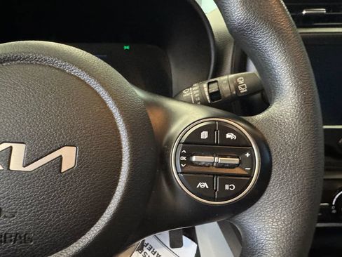 Used 2023 Kia Soul LX FWD image 12