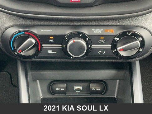 Used 2021 Kia Soul LX image 19