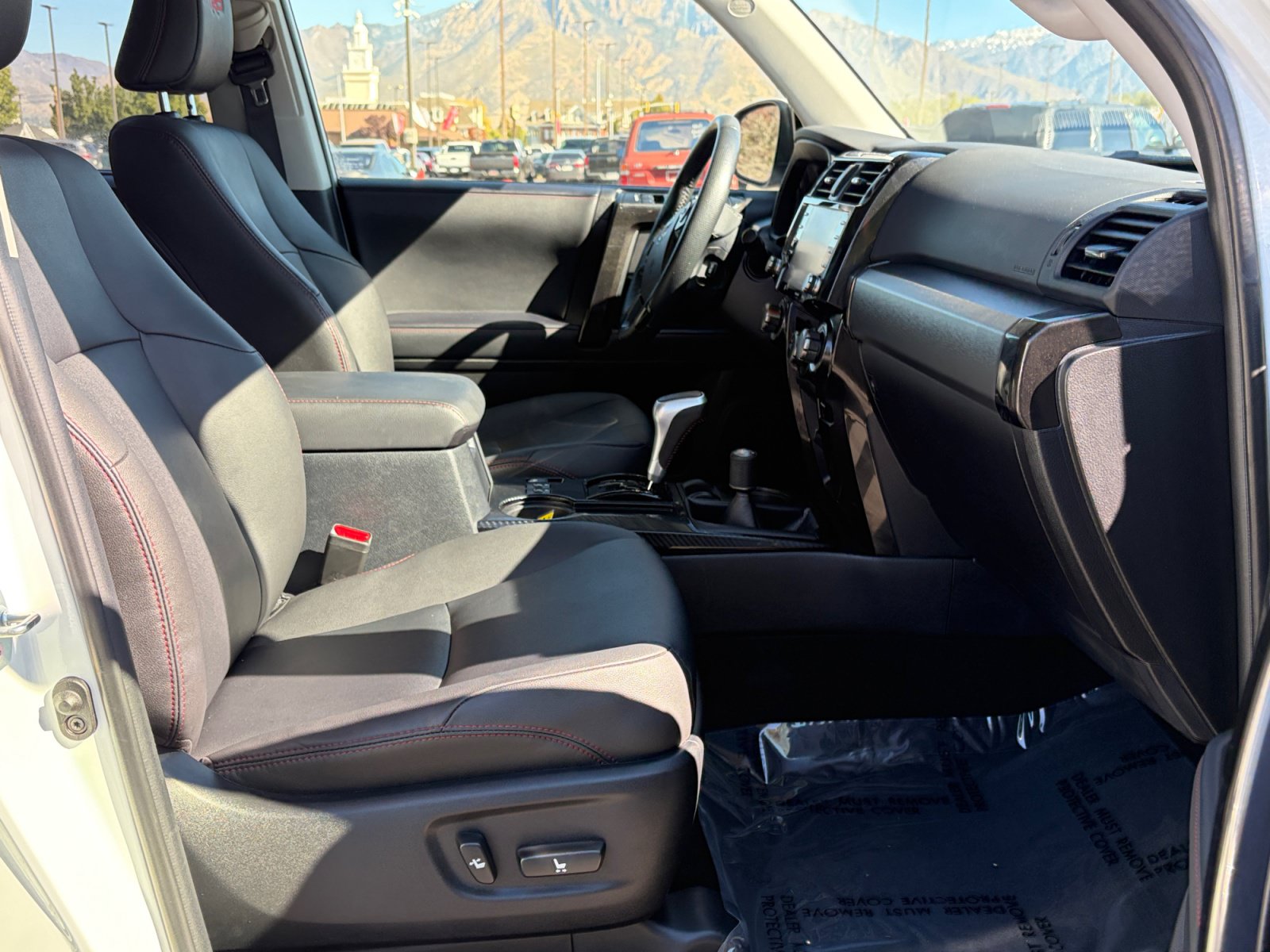 Used 2024 Toyota 4Runner TRD Off-Road Premium w/ Moonroof Package AWD/4WD image 29