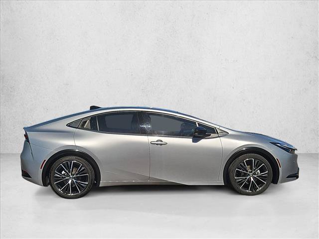 Used 2023 Toyota Prius Limited FWD image 4