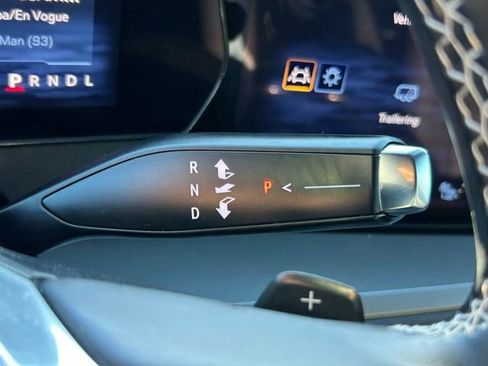 Certified 2025 Chevrolet Traverse LT image 26