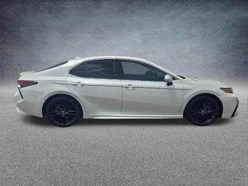 Used 2023 Toyota Camry XSE FWD image 2