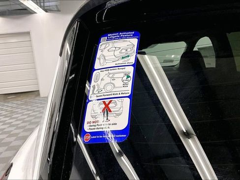 New 2025 Nissan Rogue SL w/ Tech Package image 18