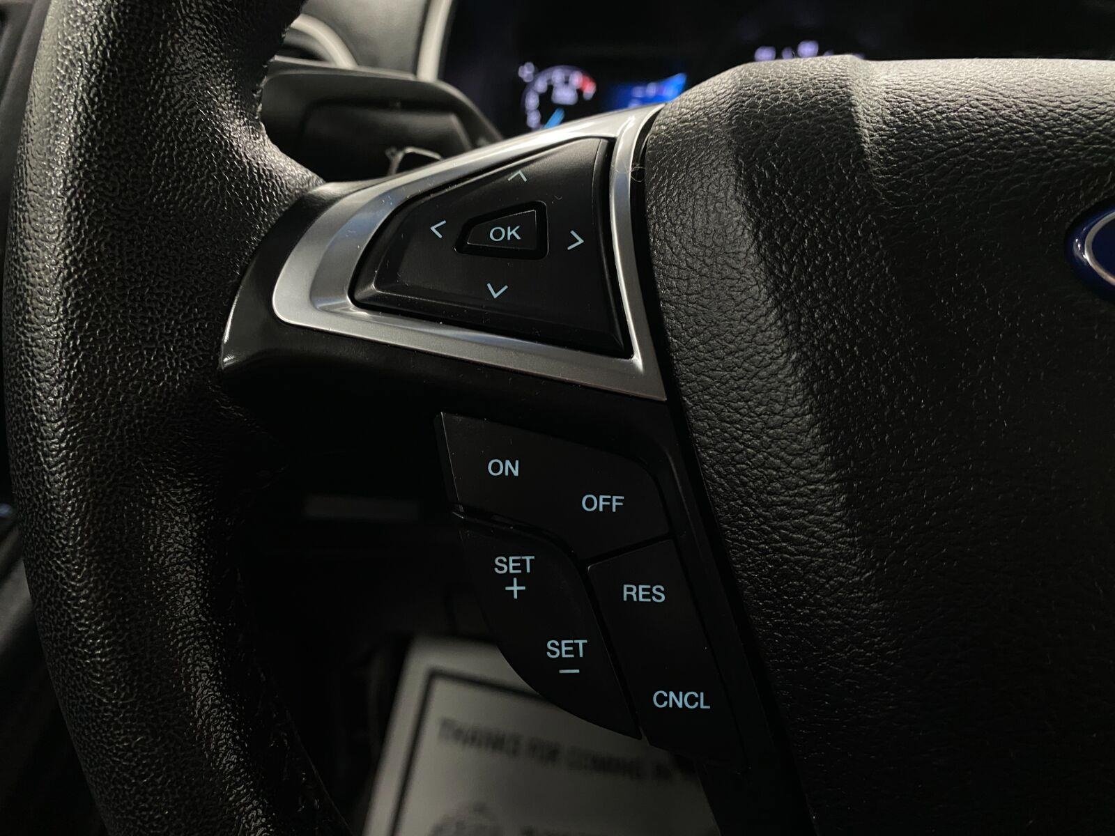Used 2016 Ford Edge SEL w/ Equipment Group 201A AWD/4WD image 16