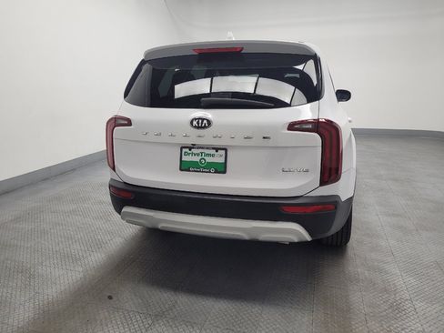 Used 2021 Kia Telluride LX FWD image 7