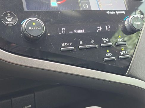 Used 2019 Toyota Camry XLE w/ Driver Assist Package FWD image 31