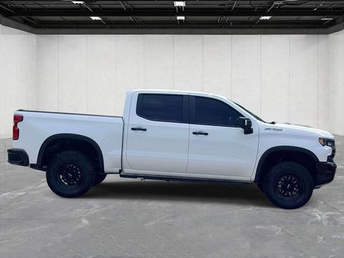 Used 2024 Chevrolet Silverado 1500 ZR2 w/ Technology Package AWD/4WD image 6