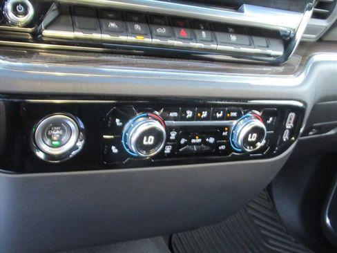 Certified 2024 GMC Sierra 1500 Elevation image 25