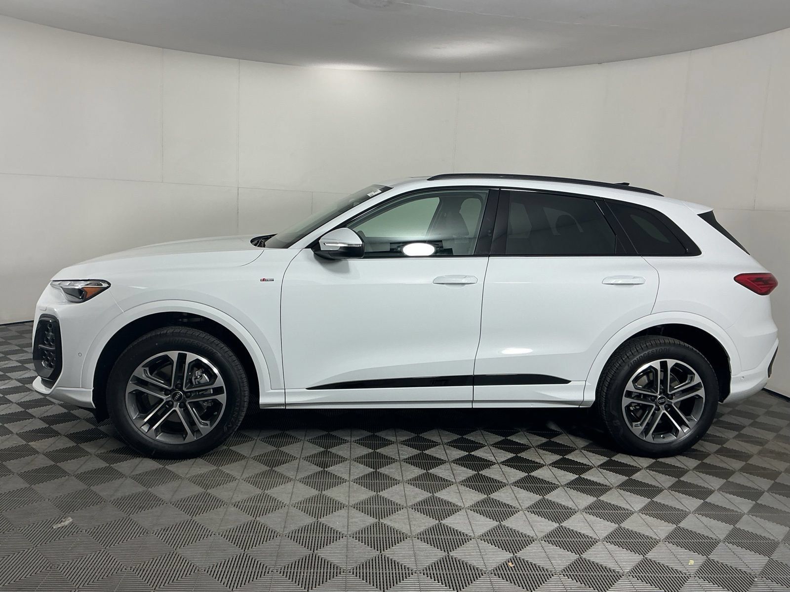 New 2026 Audi Q5 2.0T AWD/4WD image 5
