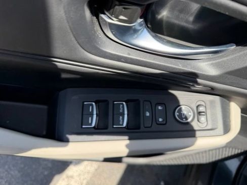 Used 2024 Honda Accord EX image 6