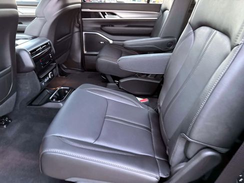 New 2025 Jeep Wagoneer Series II image 11