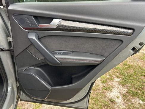 Used 2022 Audi SQ5 Premium Plus w/ Premium Plus Package image 49