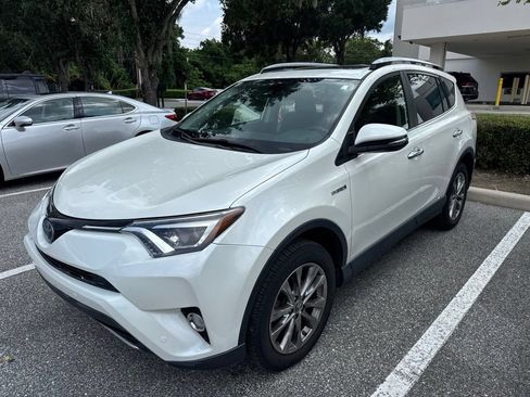 Used 2018 Toyota RAV4 Limited AWD/4WD image 1