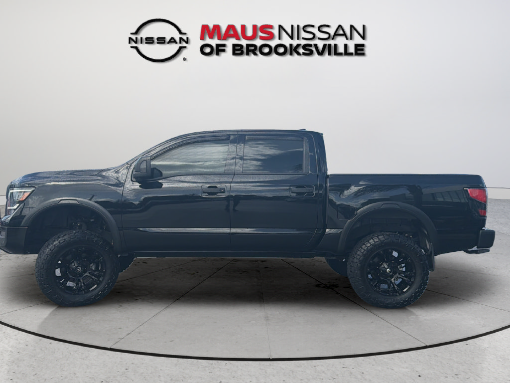 Used 2024 Nissan Titan PRO-4X w/ Pro-4x Convenience Package AWD/4WD image 6