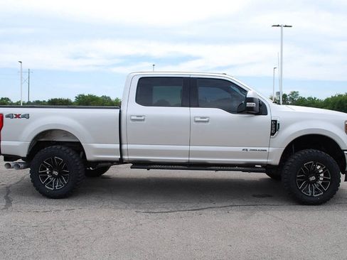 Used 2018 Ford F250 Lariat AWD/4WD image 6