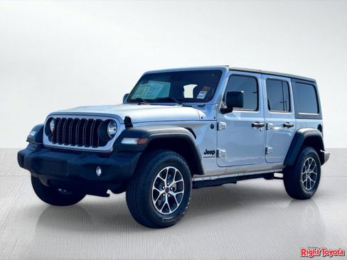 Used 2024 Jeep Wrangler Unlimited Sport AWD/4WD image 2
