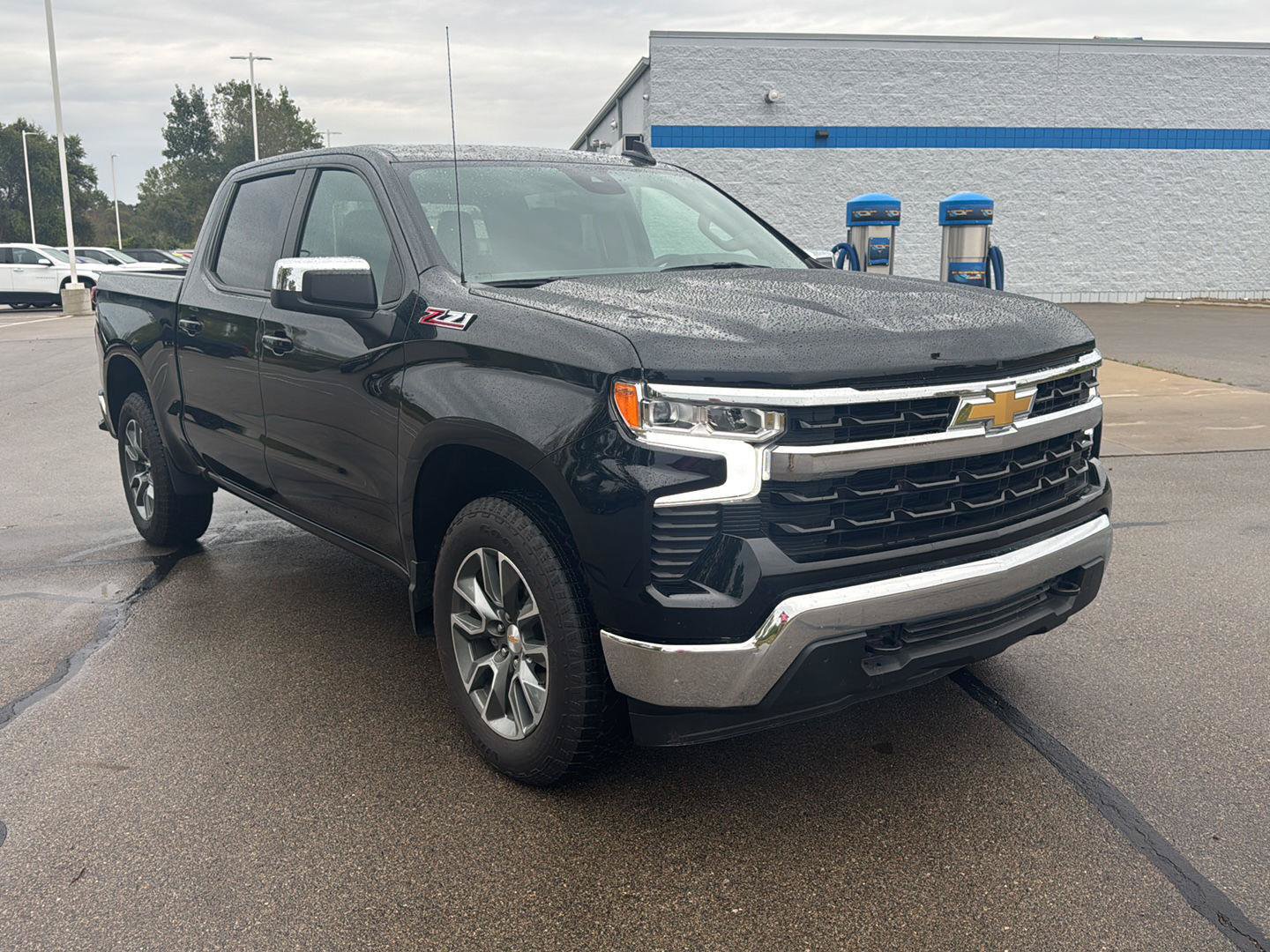 Used 2026 Chevrolet Silverado 1500 LT w/ Z71 Off-Road Package AWD/4WD image 7