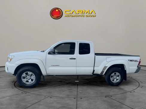 Used 2015 Toyota Tacoma PreRunner image 3