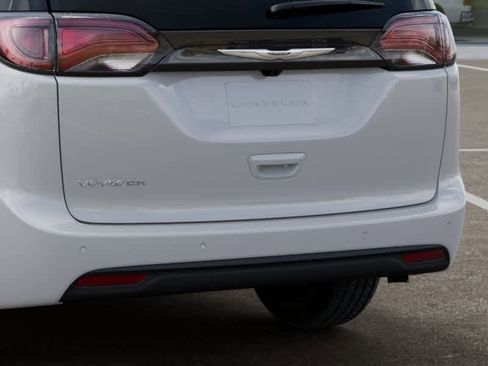 New 2026 Chrysler Voyager LX FWD image 13