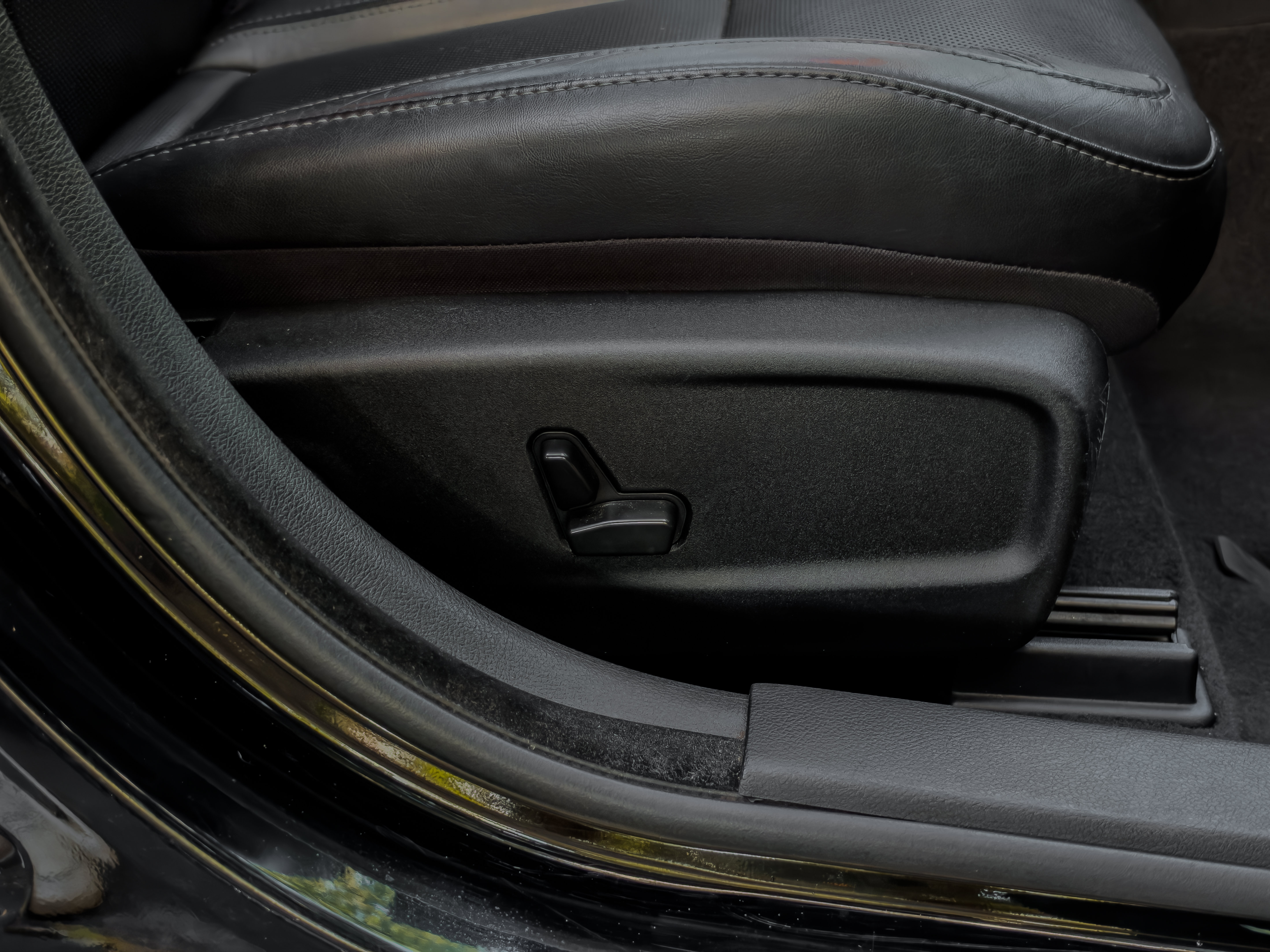 Used 2022 Dodge Charger SXT w/ Leather Interior Group RWD image 56