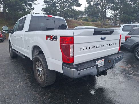 Used 2021 Ford F250 Lariat w/ Lariat Value Package image 4