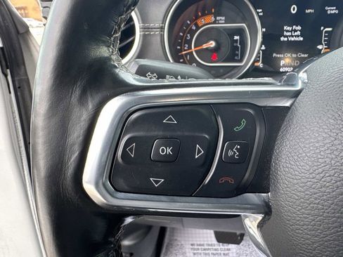 Used 2021 Jeep Wrangler Unlimited Sahara image 28