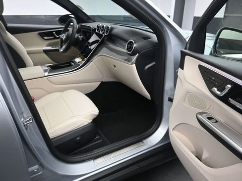 New 2026 Mercedes-Benz GLC 300 image 30