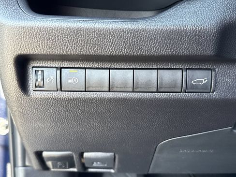 Used 2025 Toyota RAV4 XLE Premium FWD image 15
