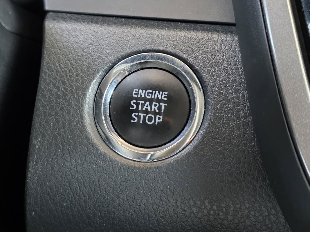 Used 2022 Toyota Camry XSE FWD image 16