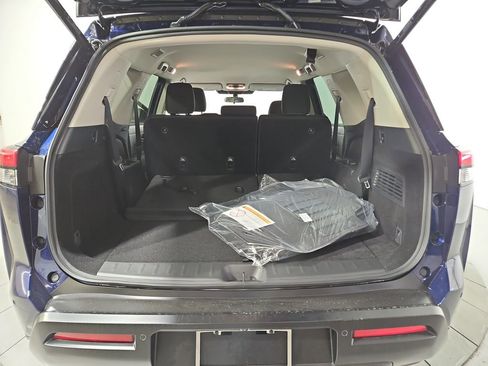 New 2026 Nissan Pathfinder SV image 21