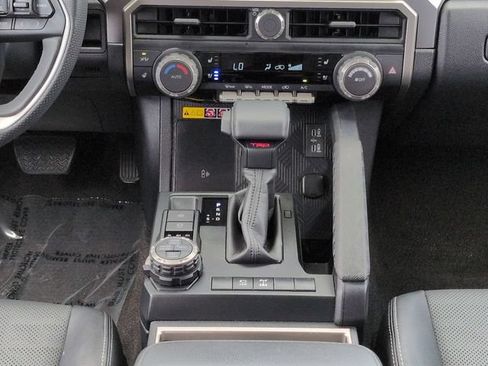 Certified 2025 Toyota 4Runner TRD Off-Road Premium AWD/4WD image 19