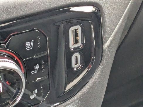 New 2025 GMC Sierra 1500 SLT w/ SLT Premium Package image 23