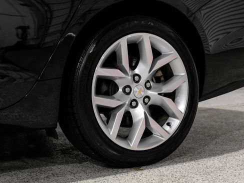 Used 2017 Chevrolet Impala Premier FWD image 65