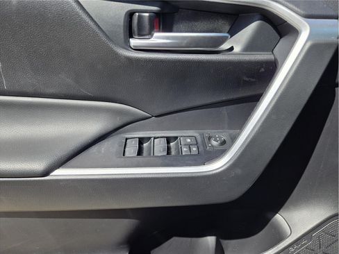 Used 2025 Toyota RAV4 XLE w/ Convenience Package FWD image 22