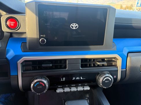 Used 2024 Toyota Tacoma TRD Off-Road image 14