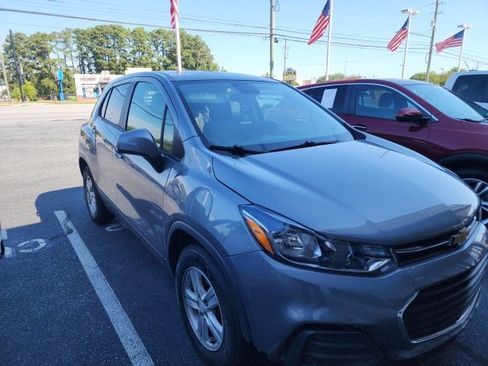 Used 2020 Chevrolet Trax LS w/ Tint and Cruise Package image 3