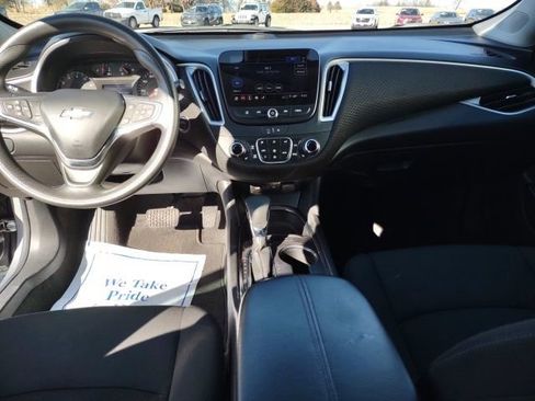 Used 2024 Chevrolet Malibu LT FWD image 13