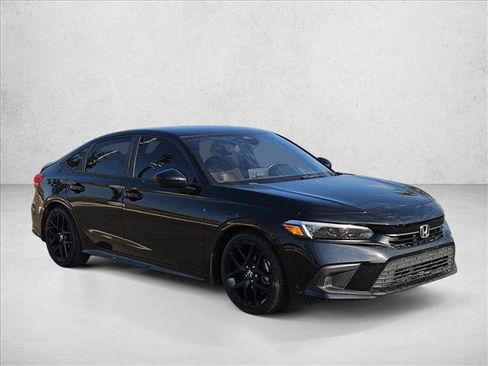 Used 2024 Honda Civic Sport image 3