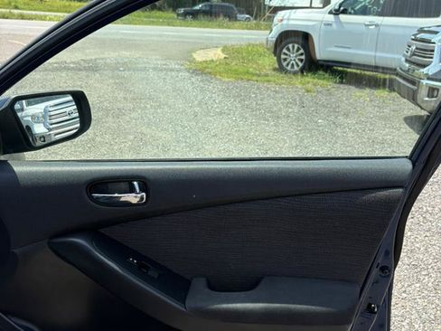 Used 2012 Nissan Altima 2.5 S FWD image 22