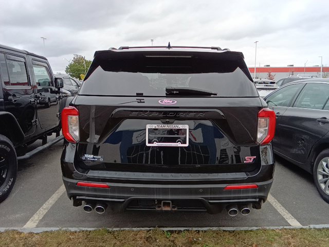 Used 2023 Ford Explorer XLT w/ Equipment Group 202A AWD/4WD image 5