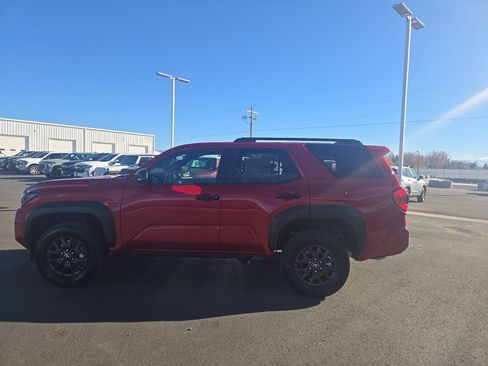 New 2025 Toyota 4Runner 4WD image 6