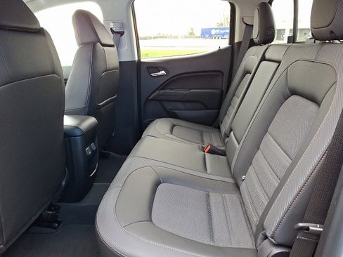 Used 2022 GMC Canyon AT4 image 10