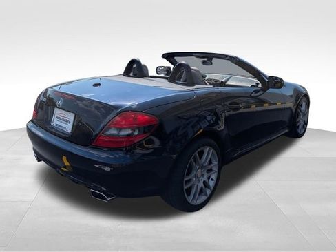 Used 2009 Mercedes-Benz SLK 300 image 12