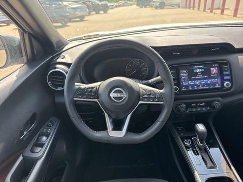 Used 2024 Nissan Kicks SR FWD image 28