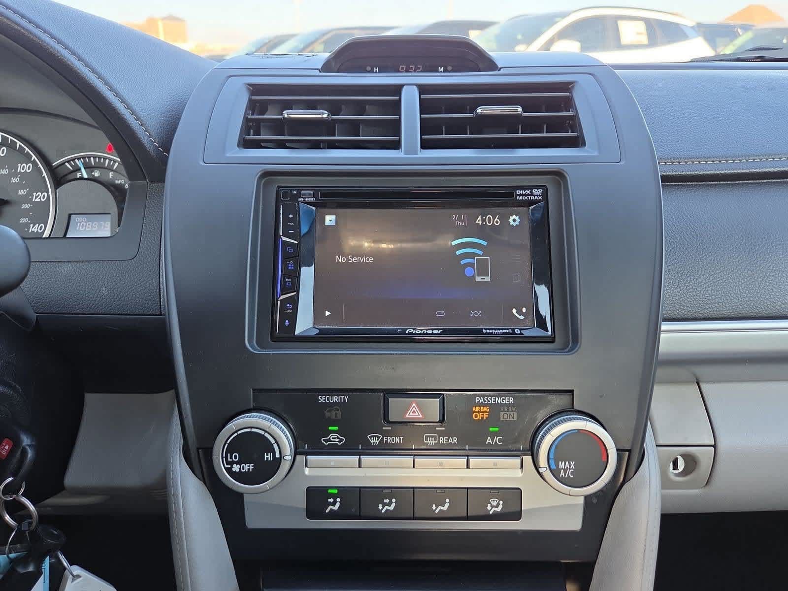 Used 2013 Toyota Camry LE FWD image 25