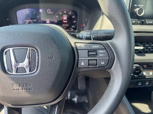 Used 2023 Honda Accord EX image 18