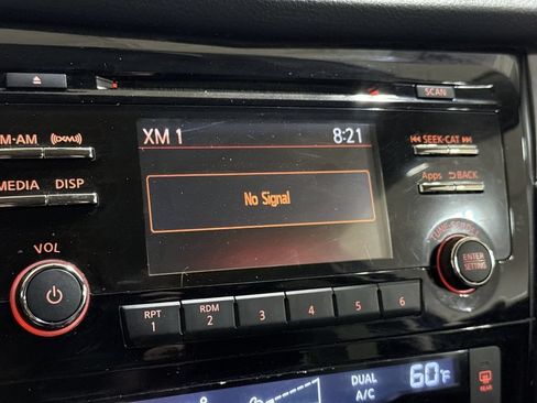 Used 2015 Nissan Rogue SV AWD/4WD image 14