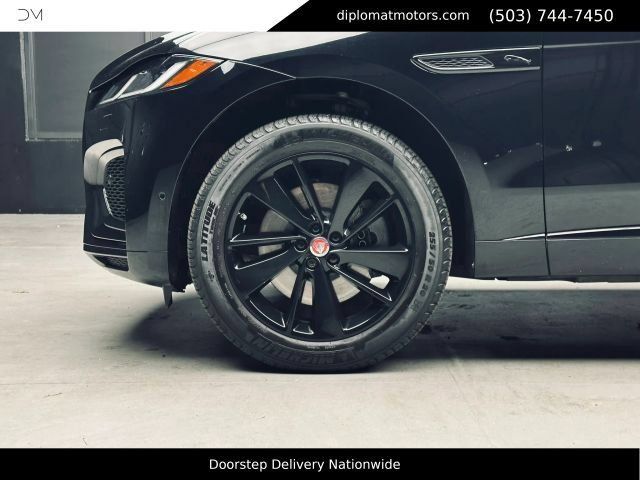 Used 2021 Jaguar F-PACE R-Dynamic S AWD/4WD image 40